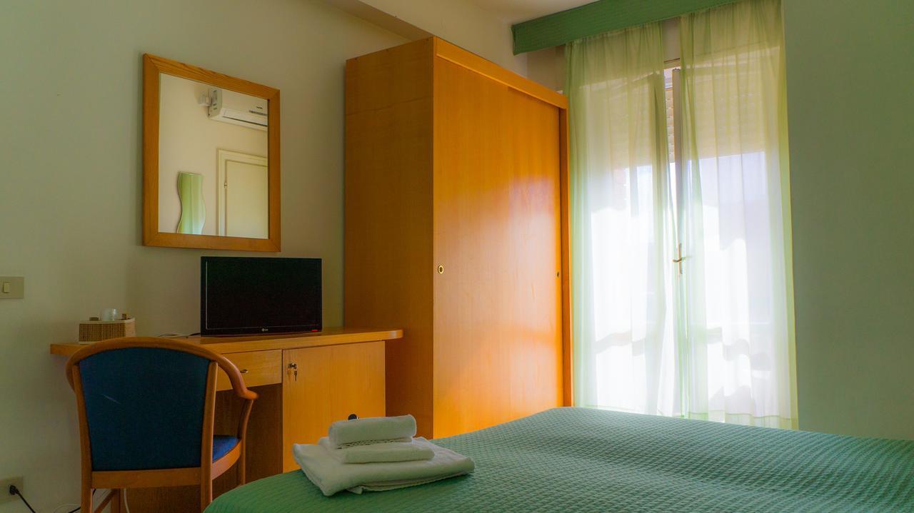 Piccolo Hotel 테라치나 외부 사진